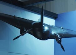 Dron SkyWiper Wall
