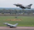 Francouzský Rafale a britský Eurofighter Typhoon během cvičení Rummy