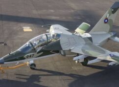 Jak-130 v Laosu