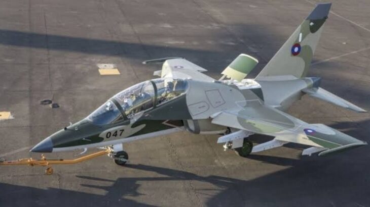 Jak-130 v Laosu