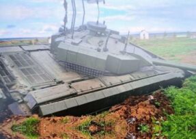 Ruský tank Šturm na cvičení Centrum-2026
