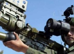 Ruský voják s MANPADS Verba
