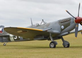 Spitfire SL633