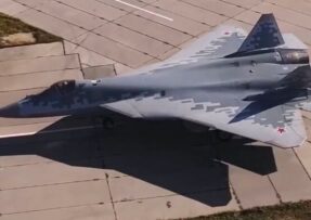 Ruský letoun páté generace Suchoj Su-57