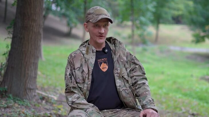 Ukrajinský voják dává rozhovor po operaci Veles